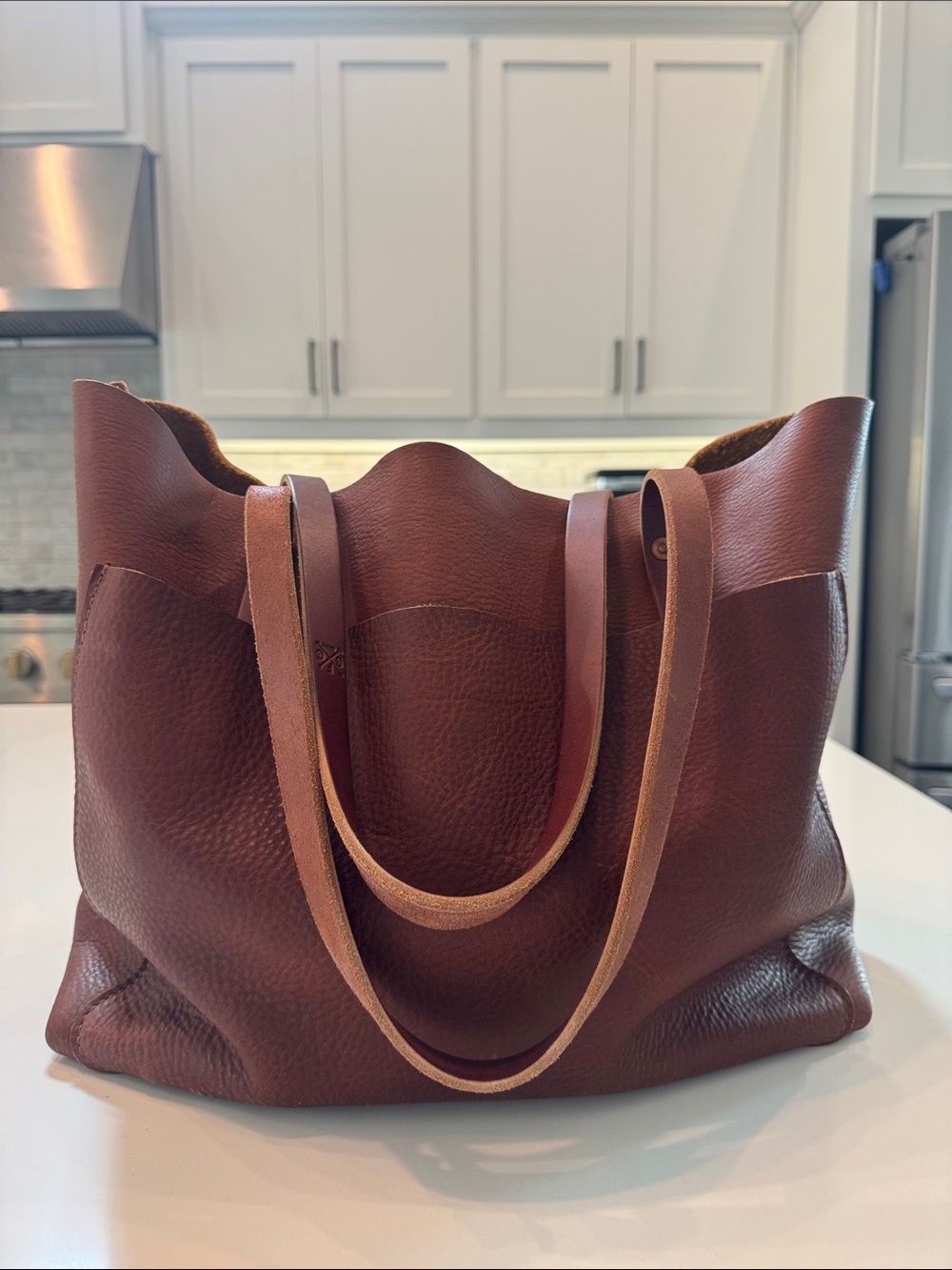 Large Avery Tote - Saddle